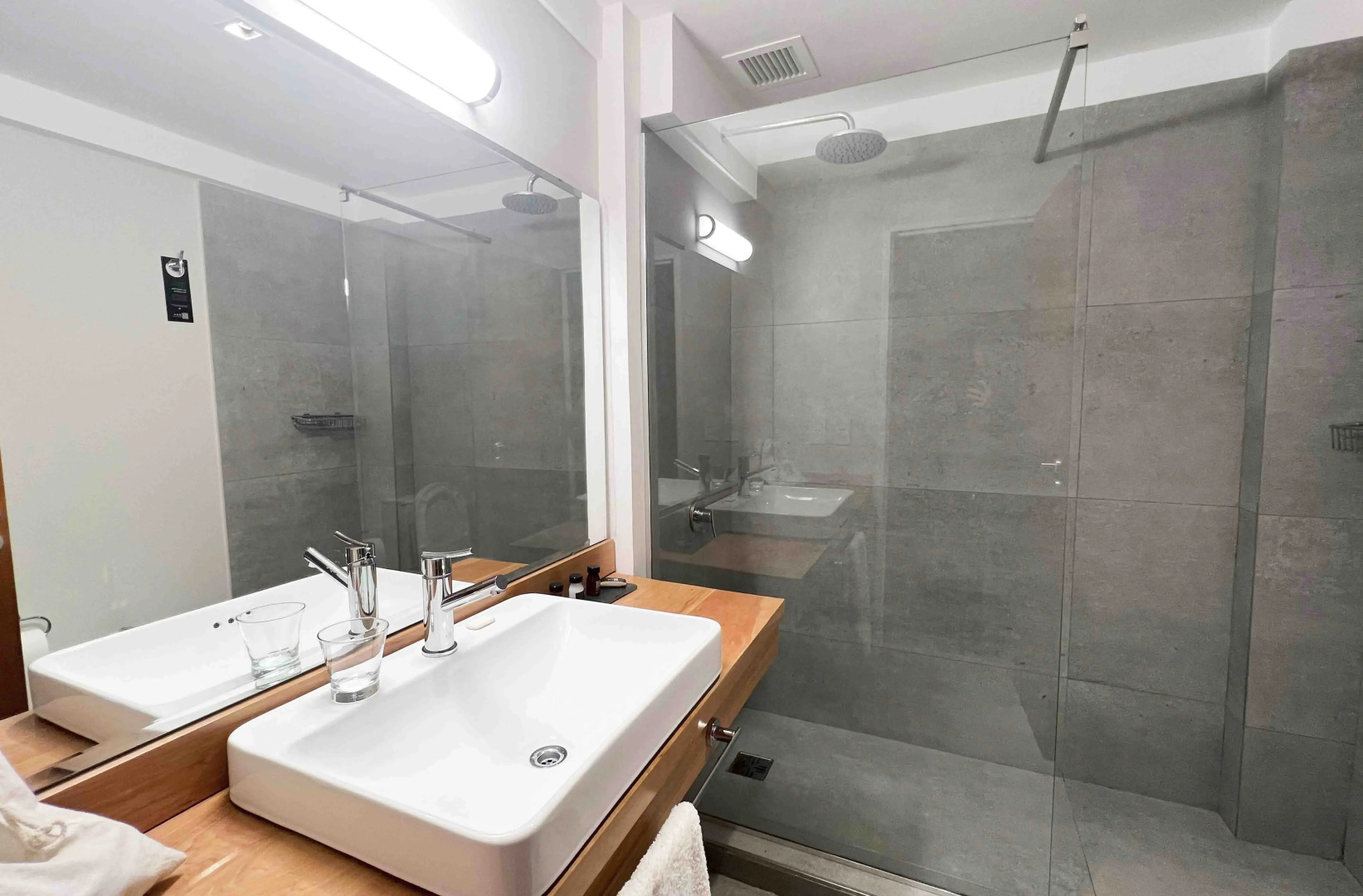 Foto - La Cascada Casa Patagónica by DON