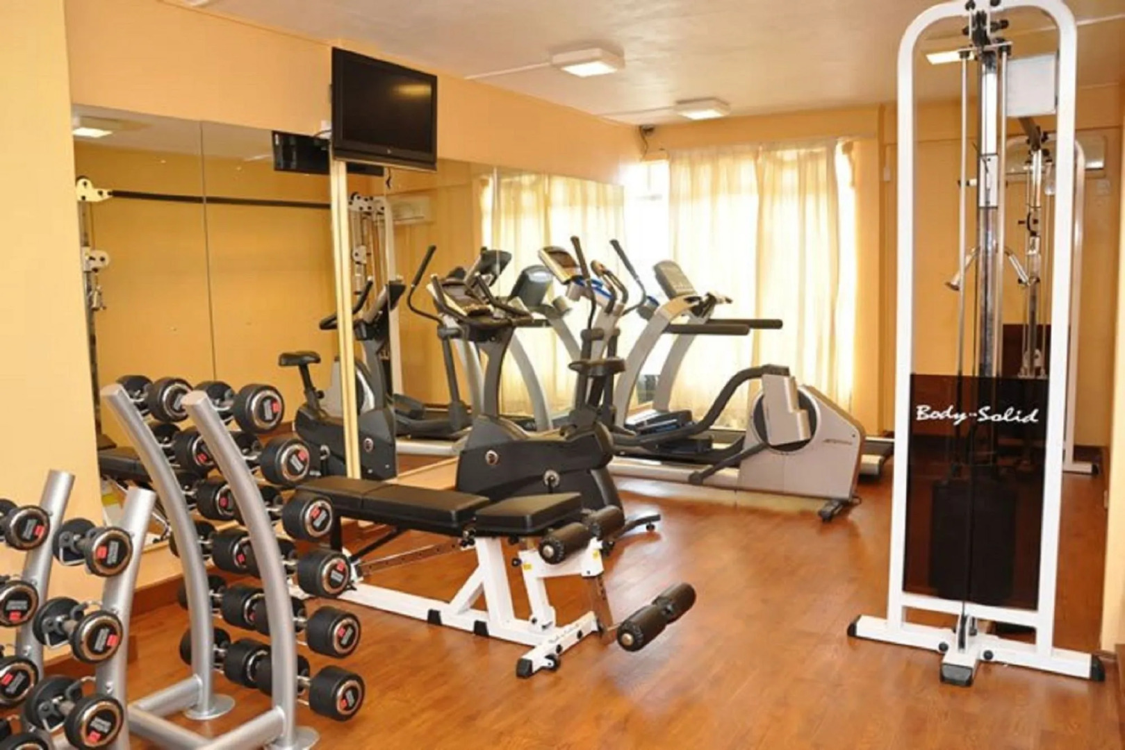 Foto - Gold Crest Hotel