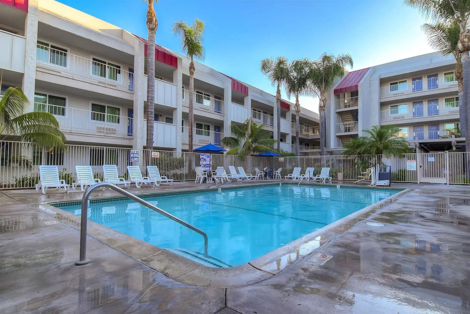 Foto - Motel 6-Anaheim, CA - Maingate