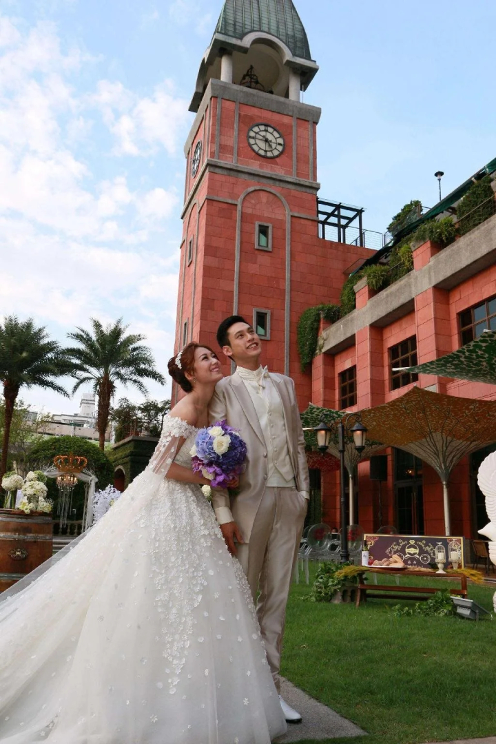 Photo - Grand Victoria Hotel