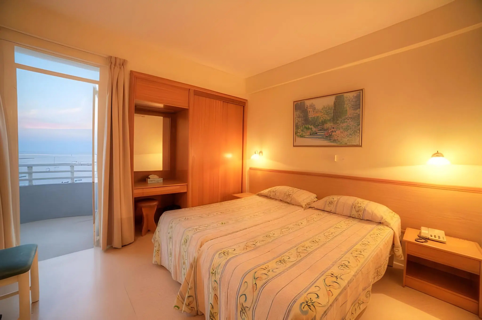 Foto - Ambassador Hotel
