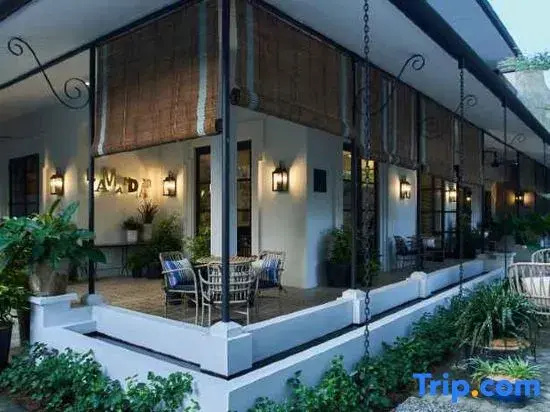 Photo - Lamandau House