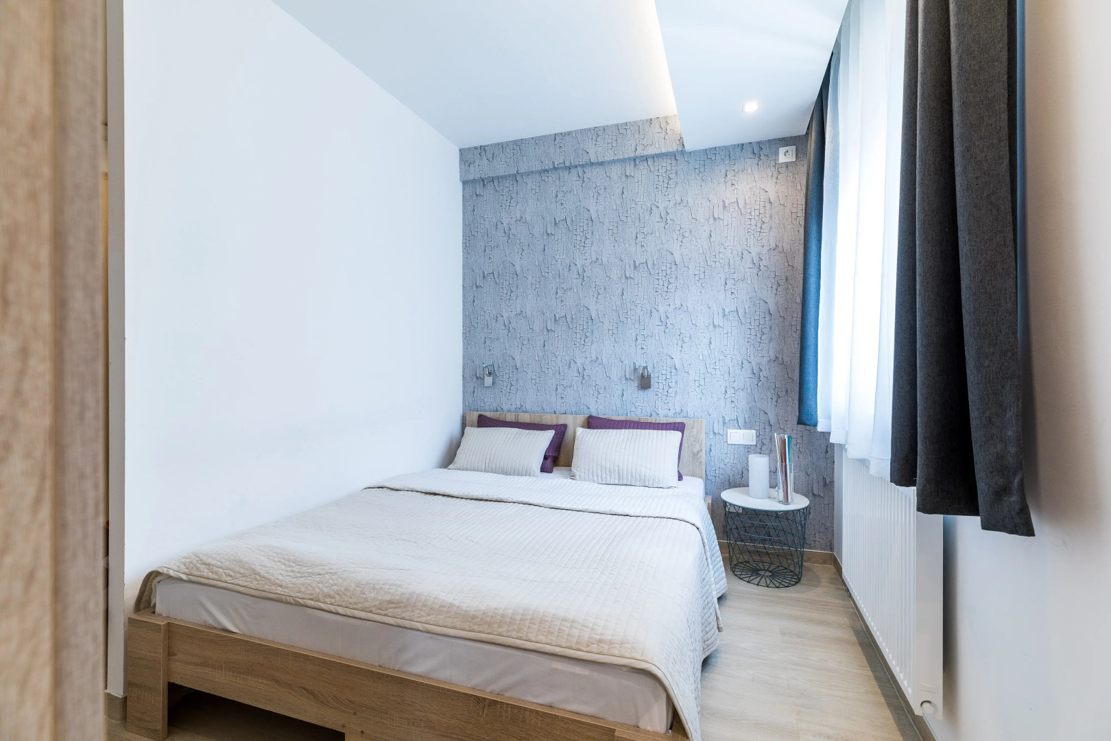 Photo - Vagabond Corvin