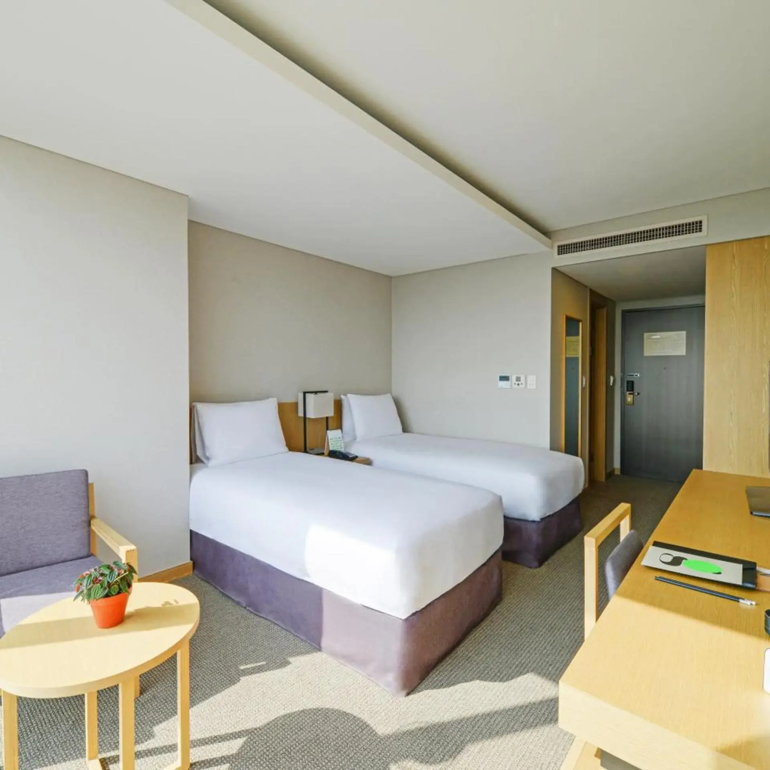 Photo - Harbor Park Hotel