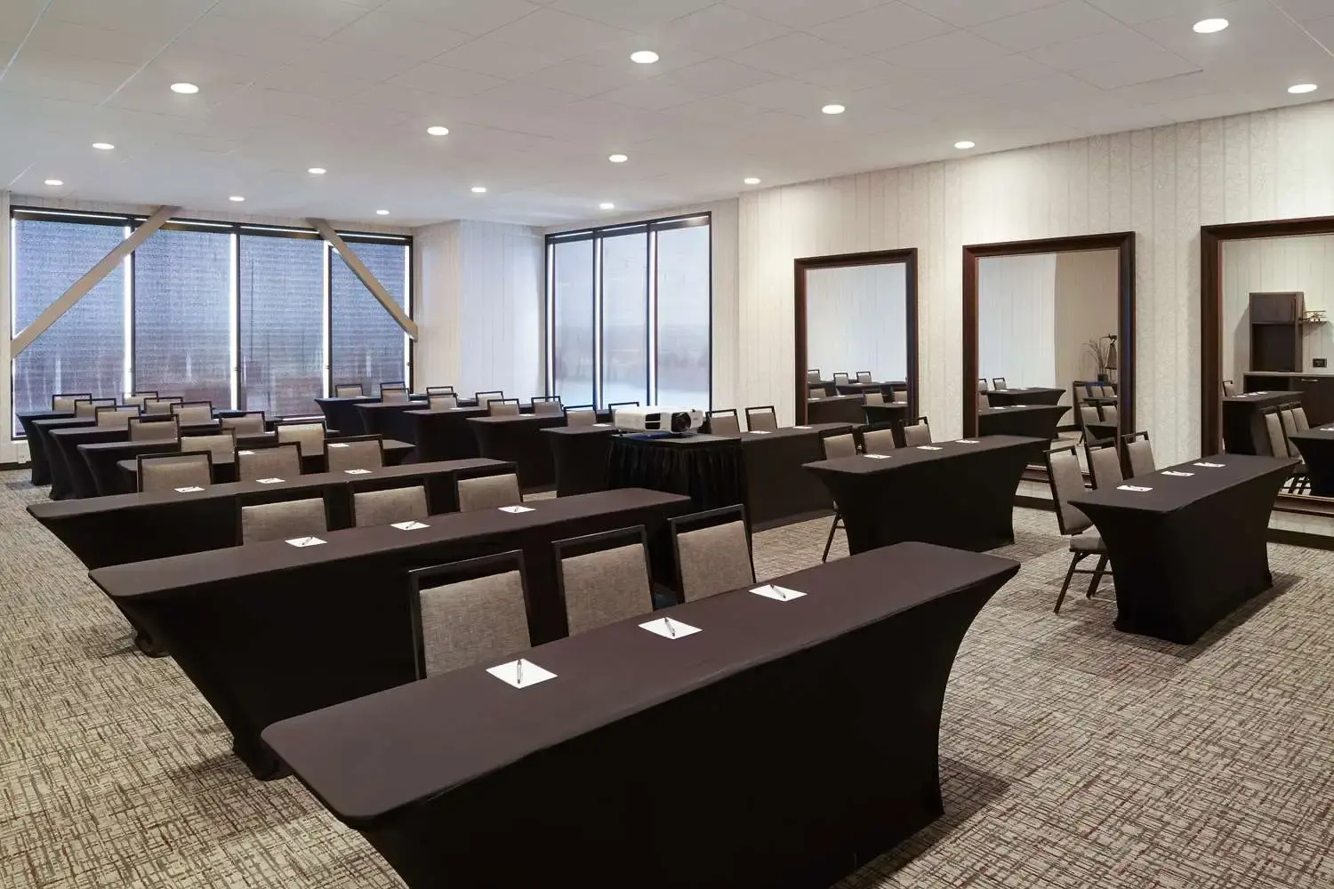 Photo - H Hotel Los Angeles, Curio Collection by Hilton