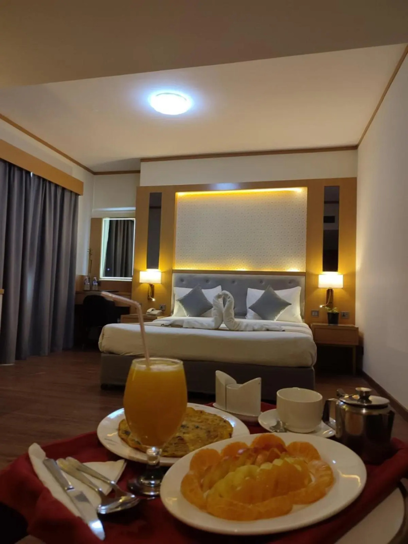 Photo - York International Hotel