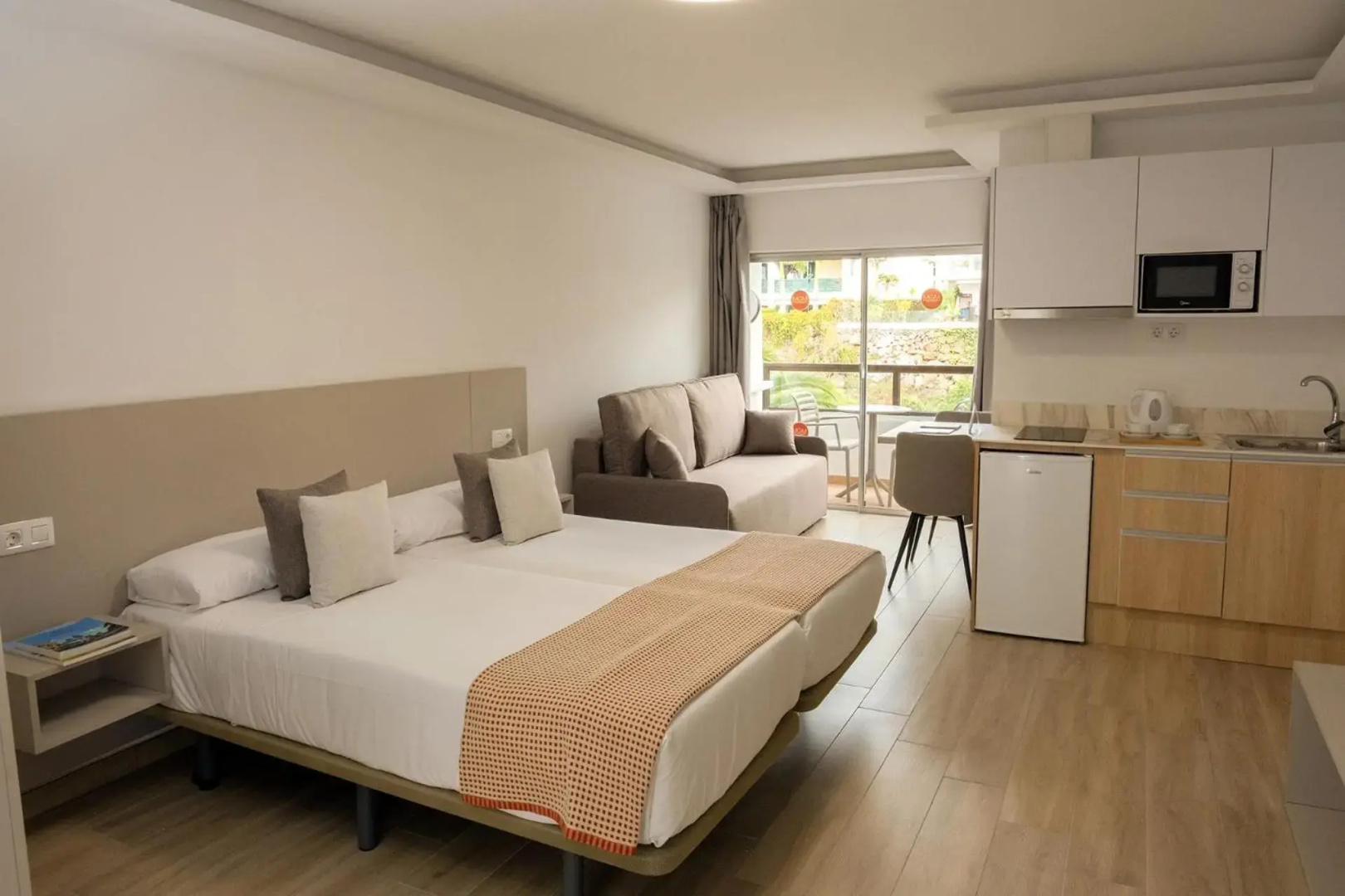 Photo - Perla Tenerife