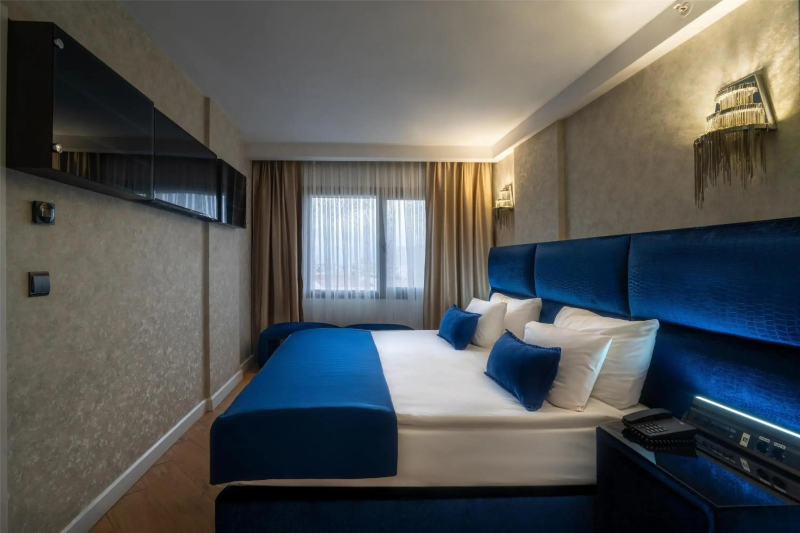Photo - Best Western Izmir Hotel