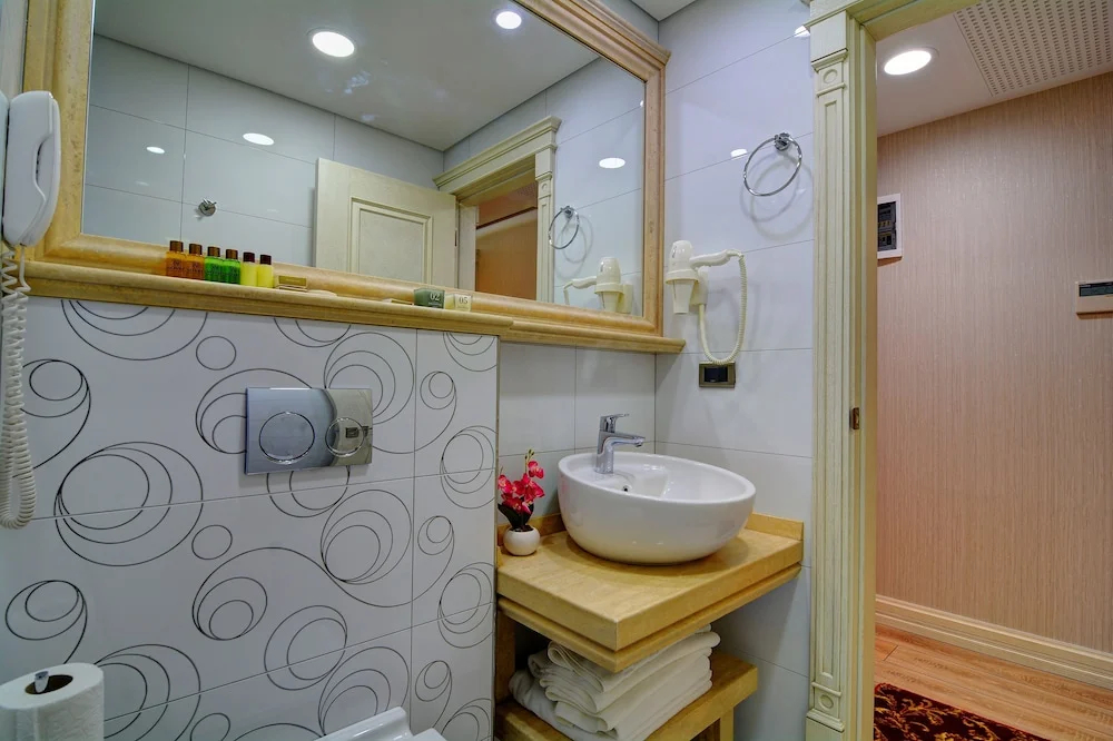 Photo - Novelty Hotel