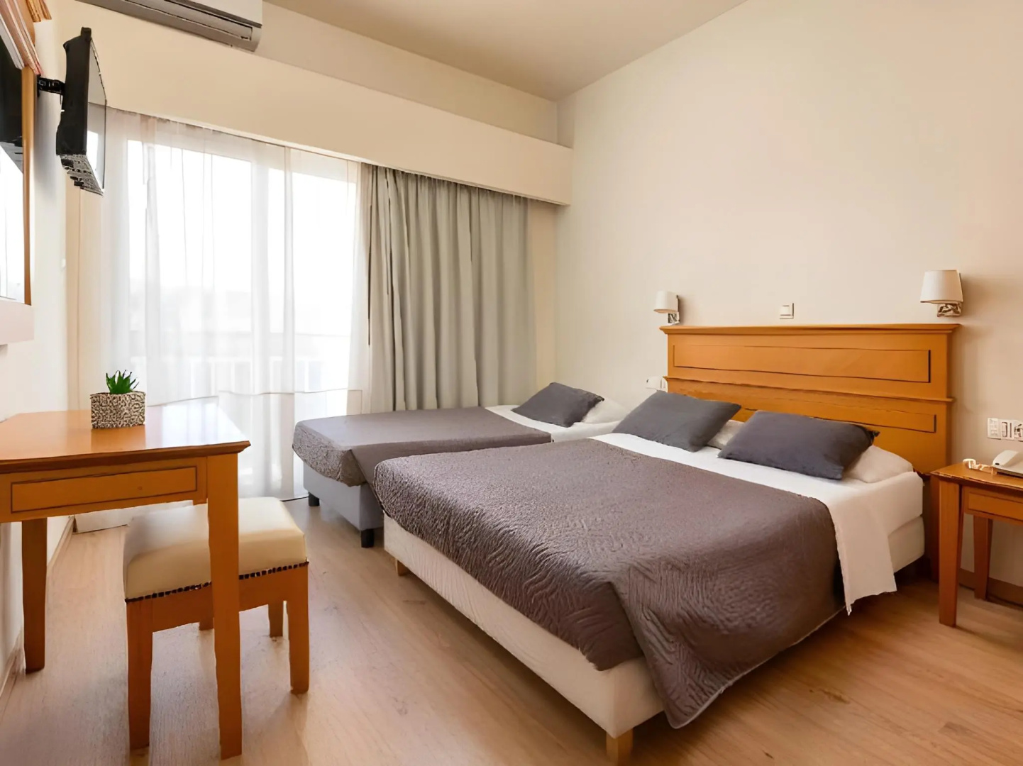 Photo - City Plus Rhodes Hotel