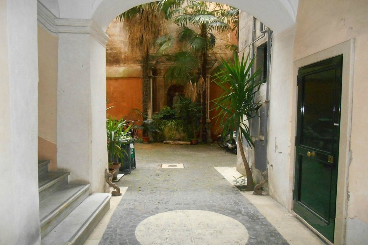 Photo - Pantheon Inn