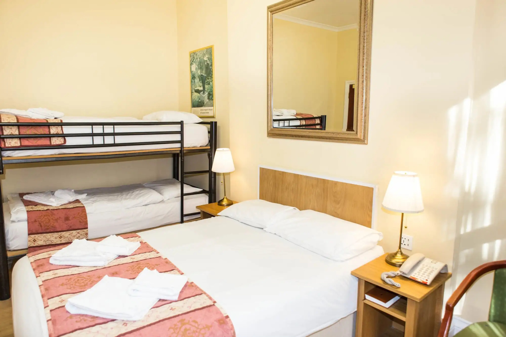 Photo - Shakespeare Hotel