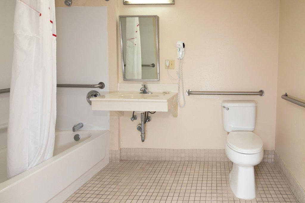 Photo - Red Roof Inn PLUS Miami Airport