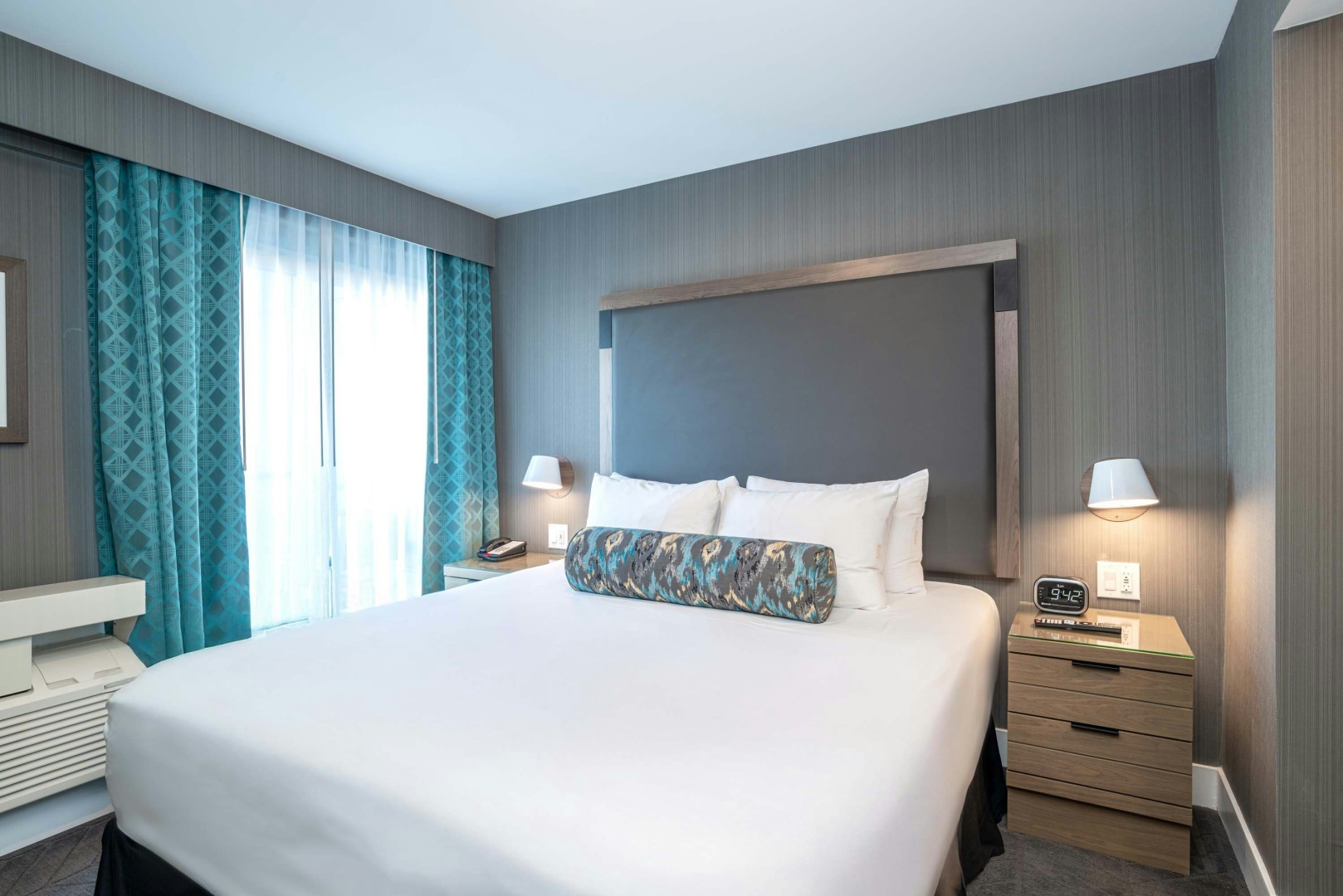 Photo - Sandman Signature Ottawa Airport Hotel