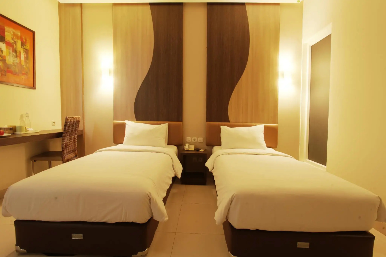 Photo - Lynt Hotel Jakarta