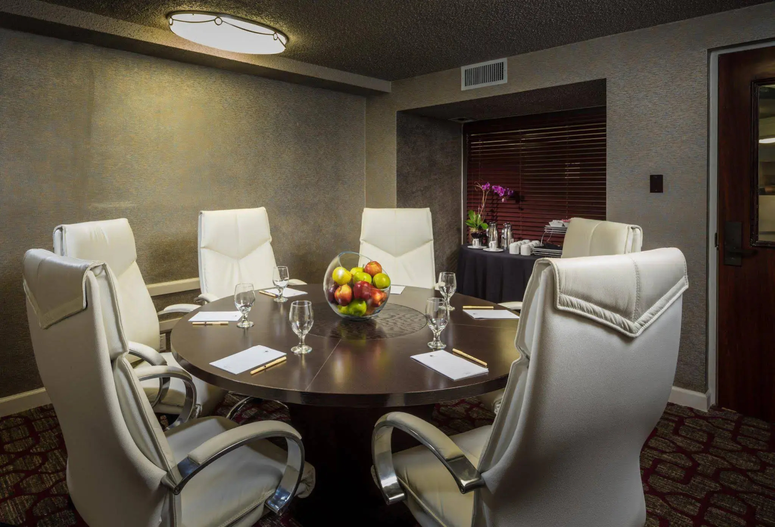 Photo - DoubleTree by Hilton Austin Northwest - Arboretum