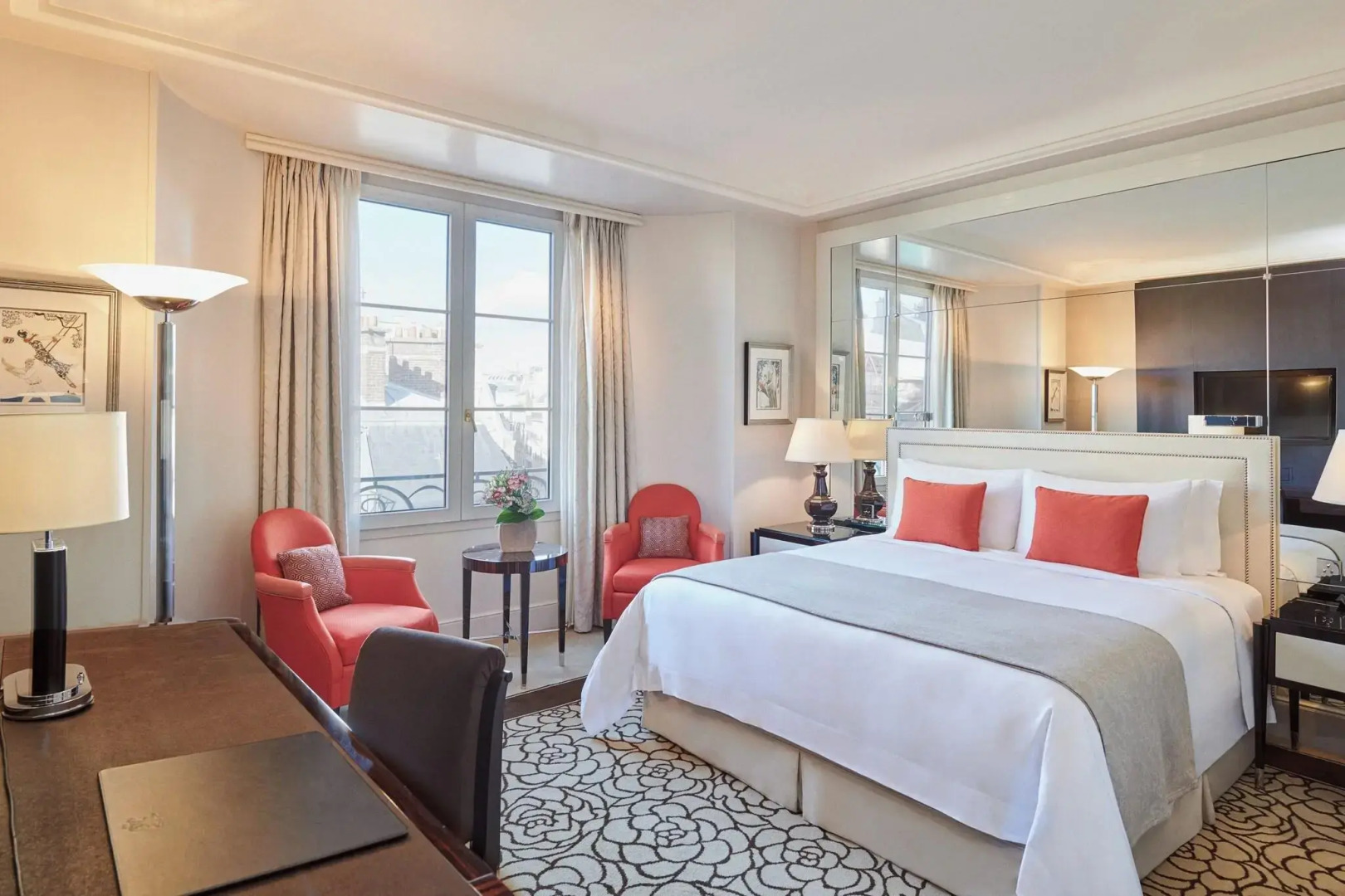 Photo - Prince de Galles, a Luxury Collection hotel, Paris