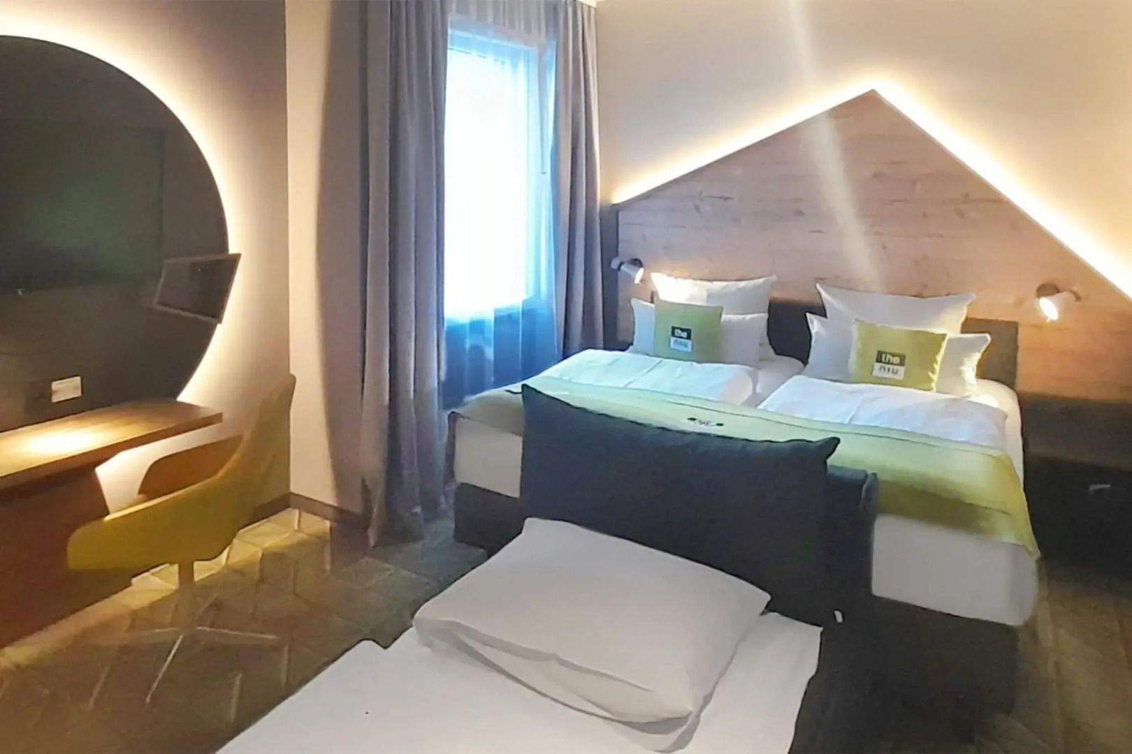 Photo - Holiday Inn - the niu, Mill Cologne Mülheim by IHG