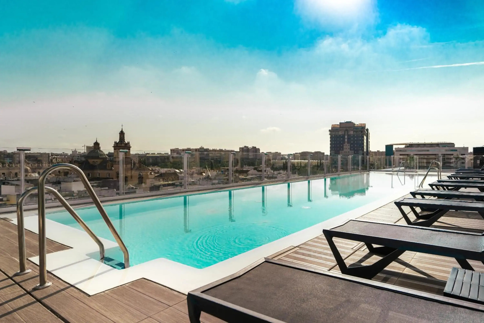 Foto - Hotel Giralda Center