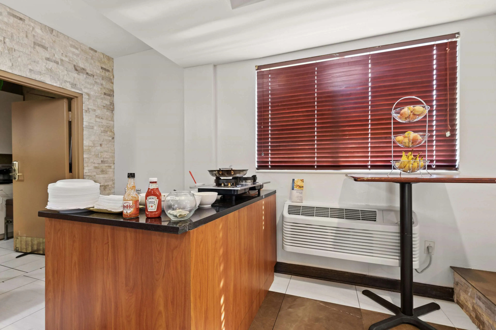 Photo - Best Western Oakbrook Inn