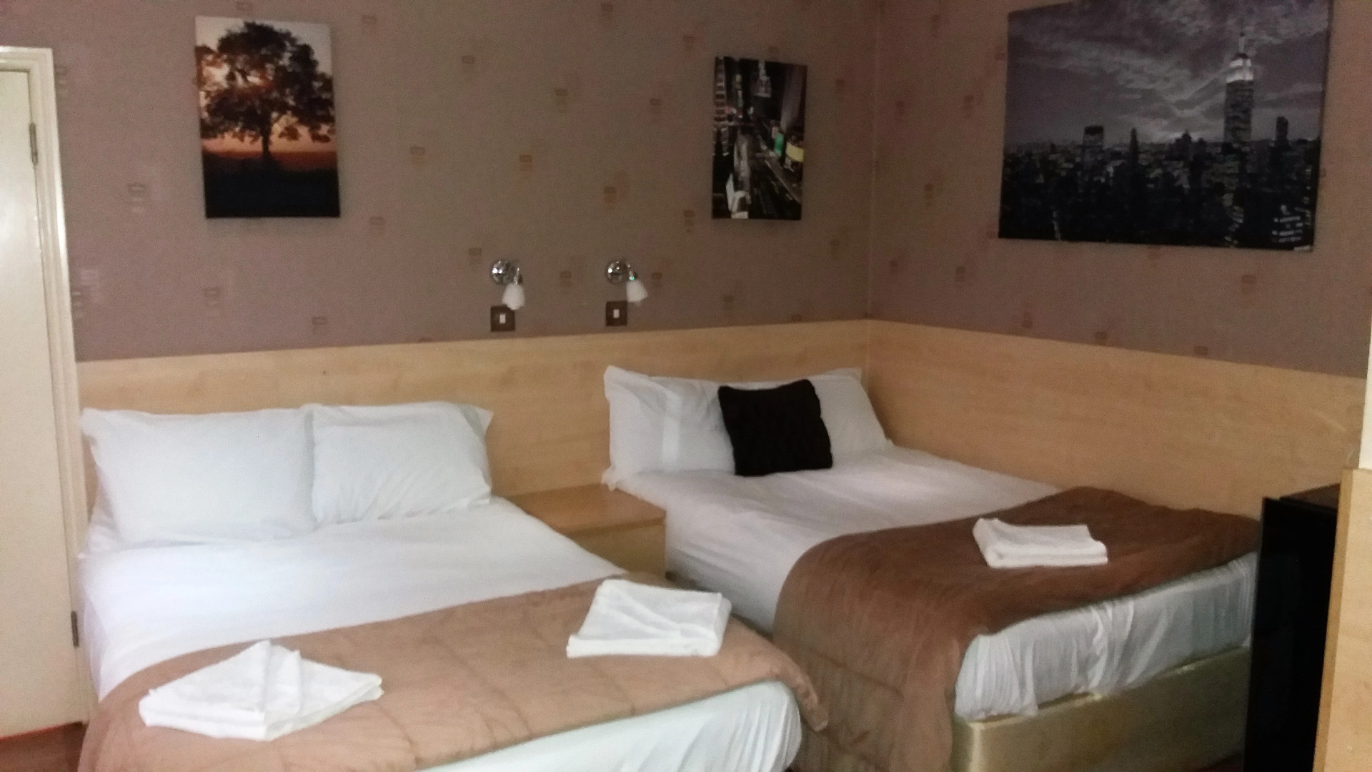 Photo - Tony's House Hotel