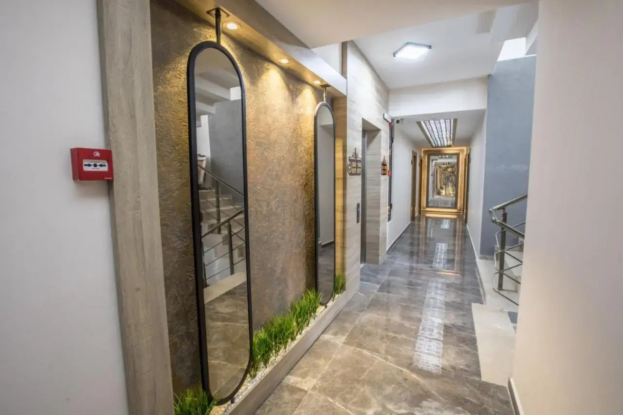 Photo - Elanis Suites