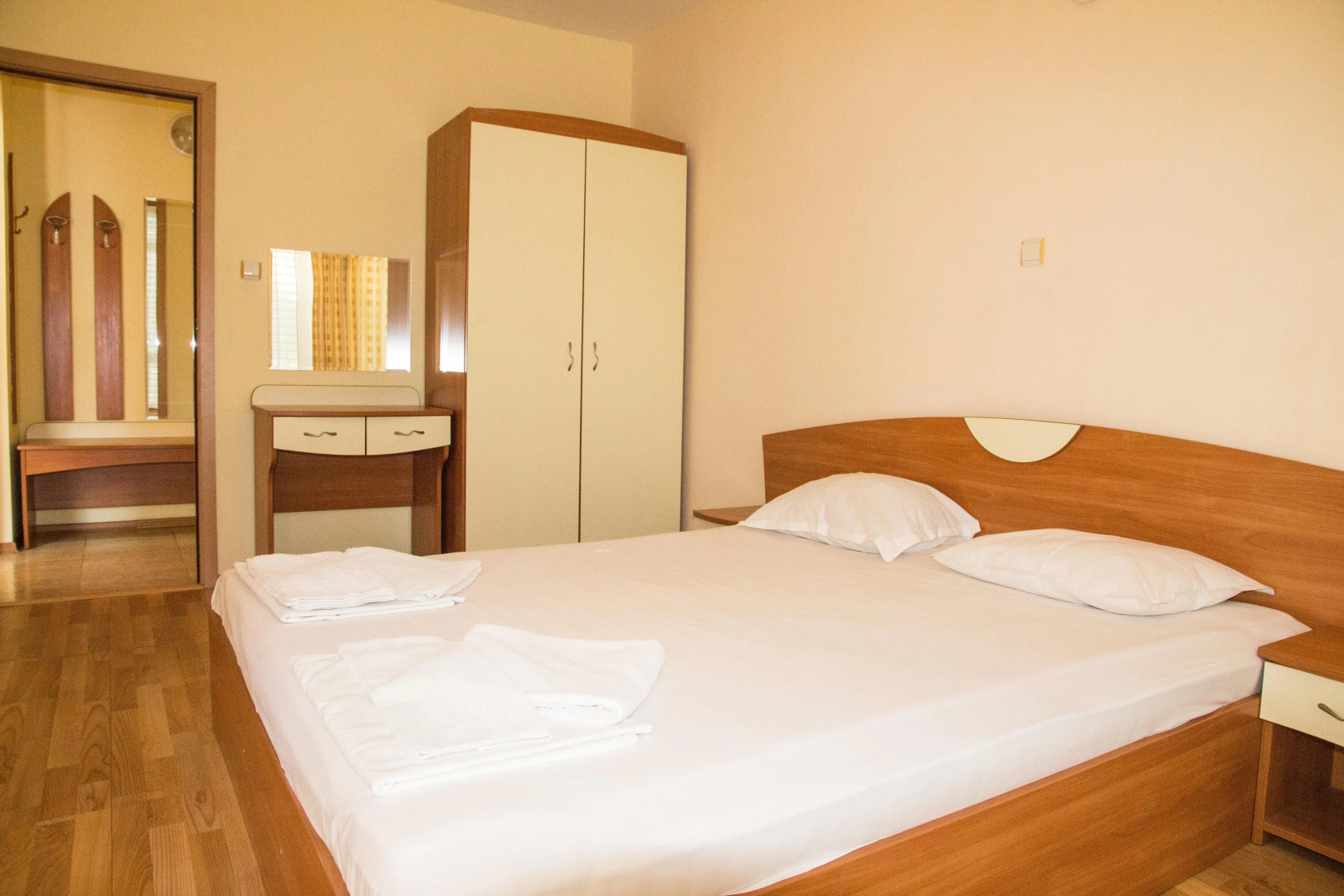 Photo - Elite Apartments