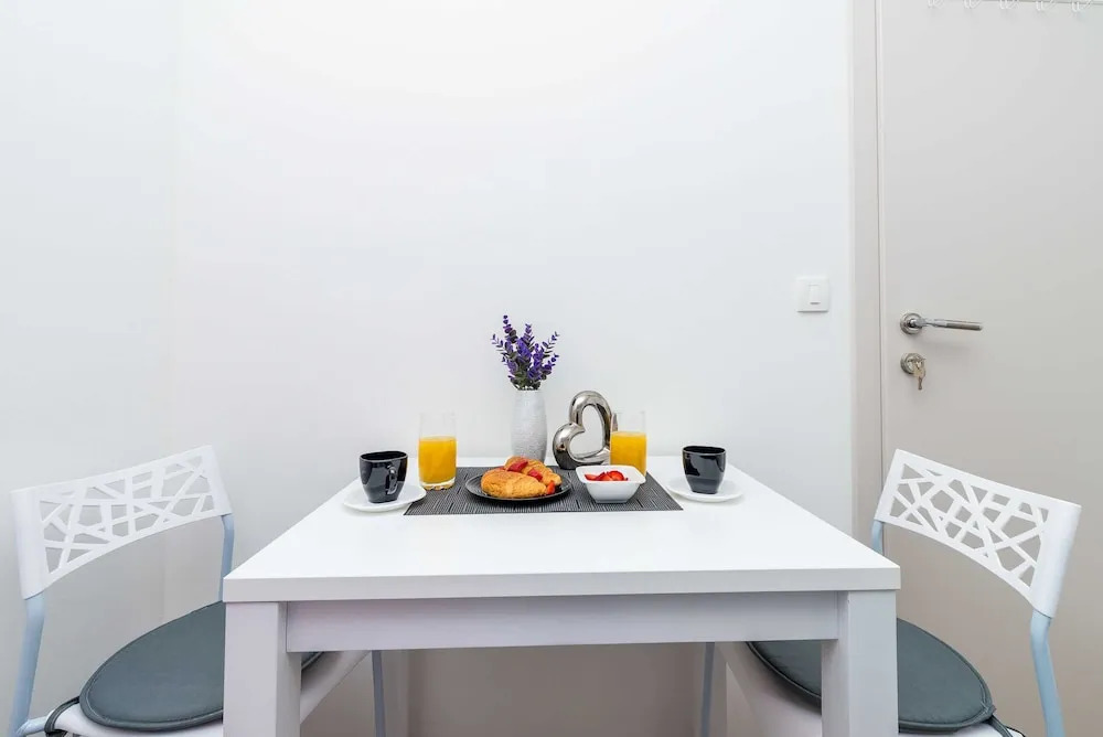 Photo - Bovolini's Room