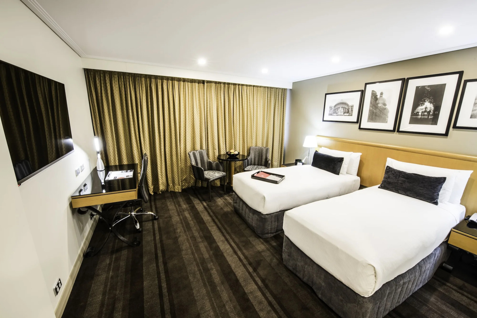 Foto - Rydges World Square