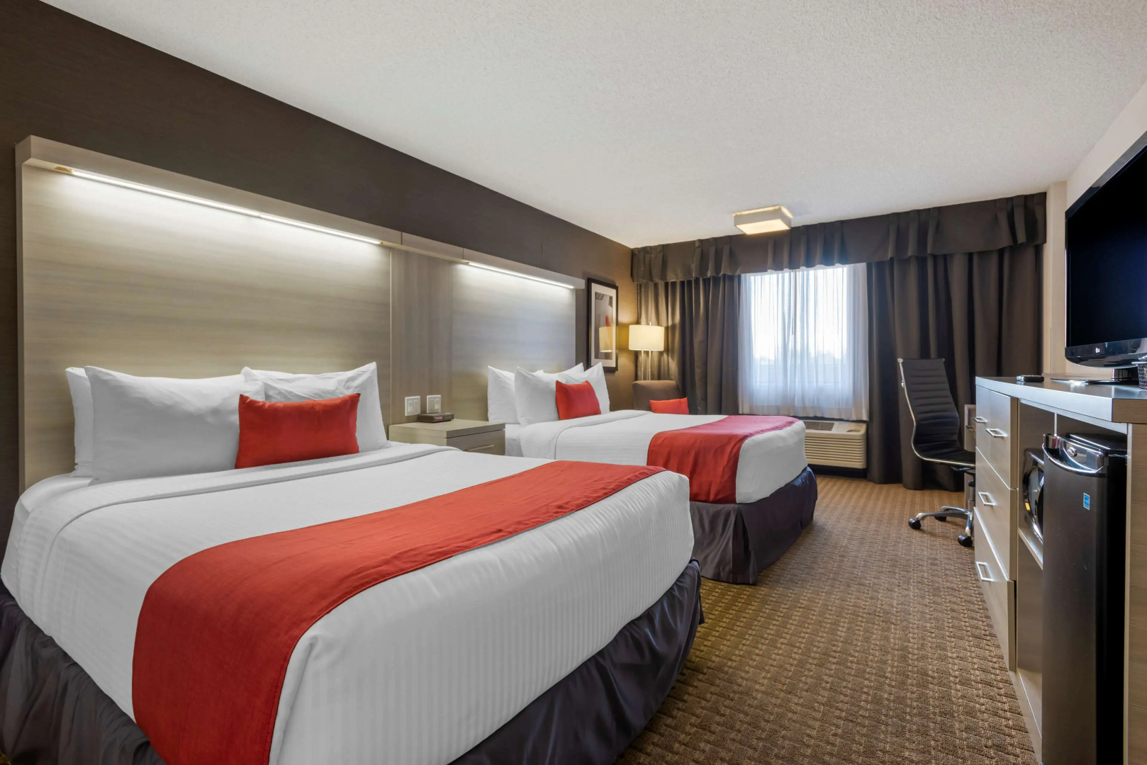 Photo - Coast Calgary University Area Hotel by APA