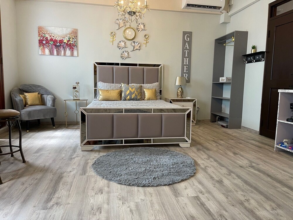 Casa Of Essence
