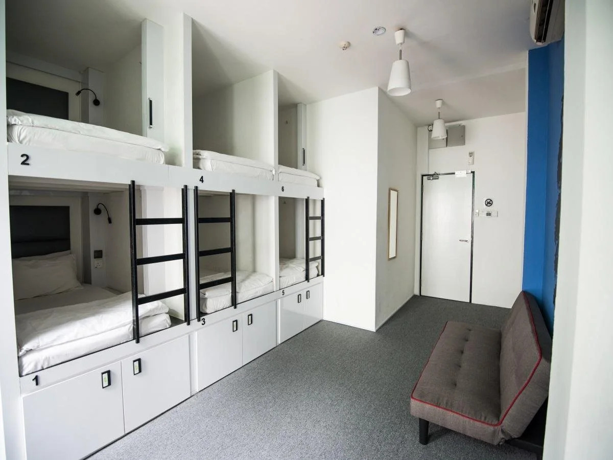 Foto - Wink at Mosque Street