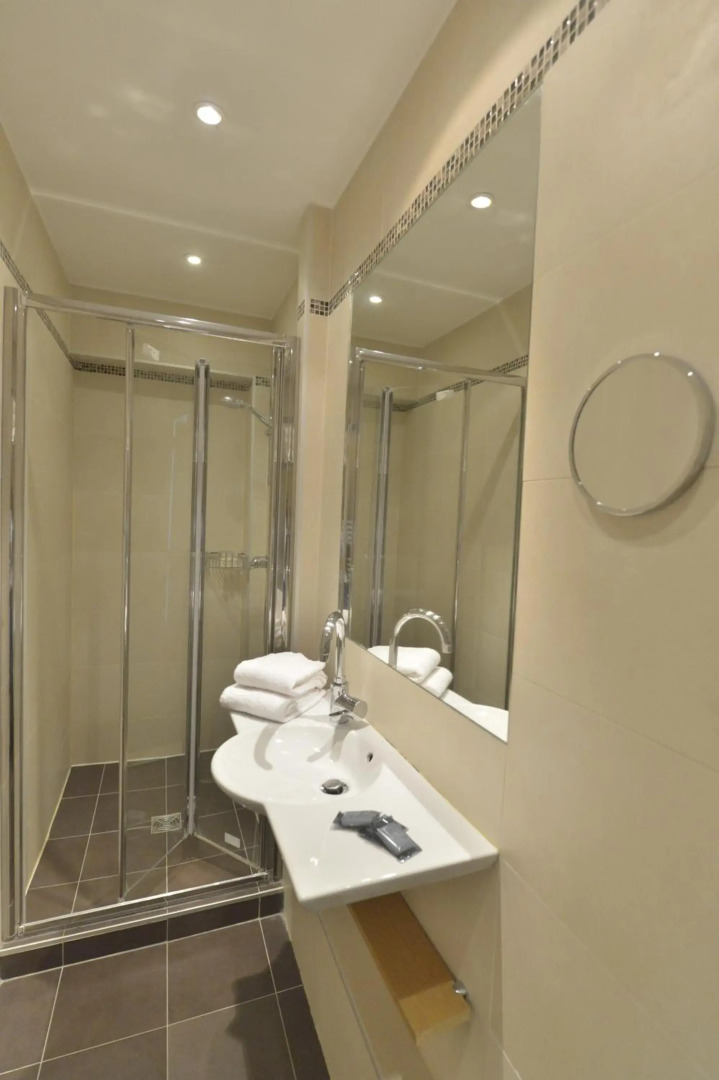 Foto - Hotel Suites Unic Renoir Saint-Germain