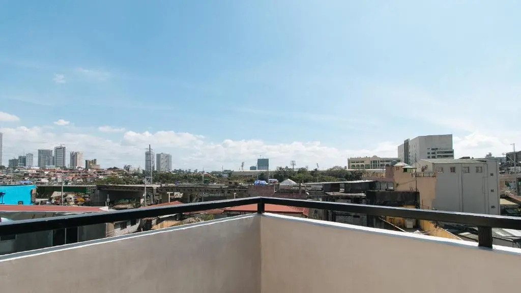 Foto - RedDoorz Plus near Uptown BGC Mall