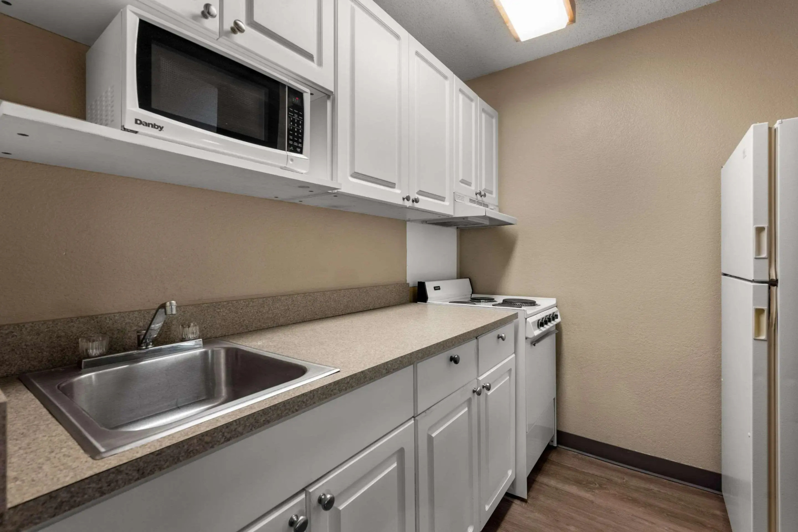Photo - Suburban Studios Houston North I-45