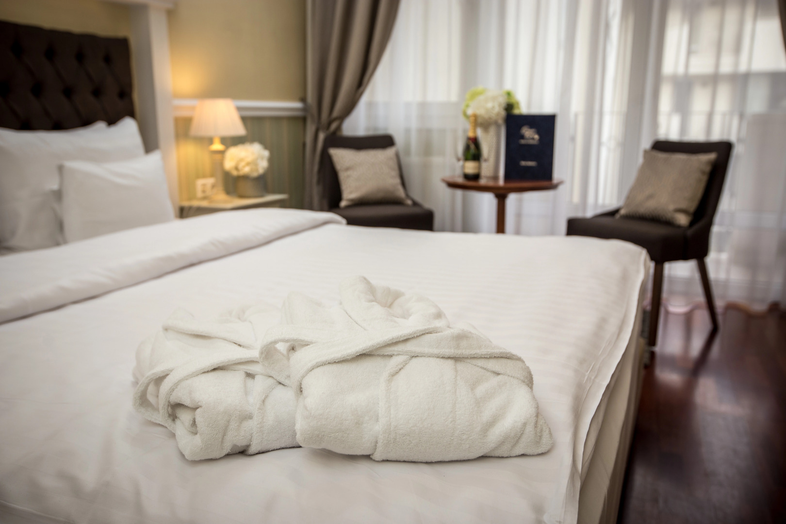 Foto - Queen's Court Hotel & Residence