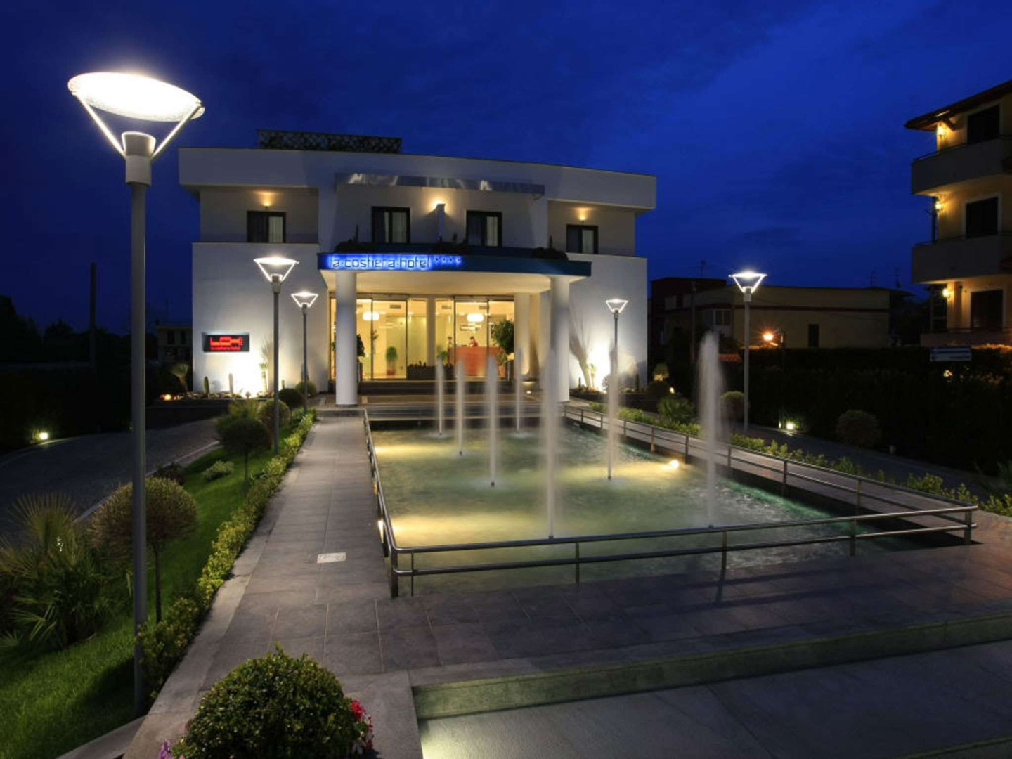 Photo - La Costiera Hotel