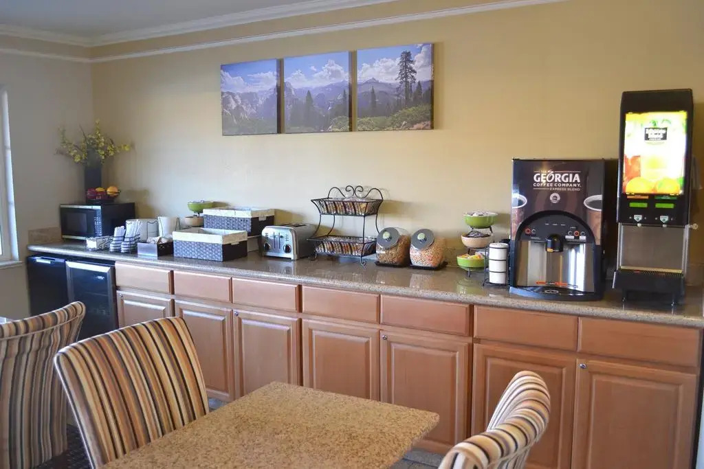 Photo - Summerfield Inn Fresno Yosemite