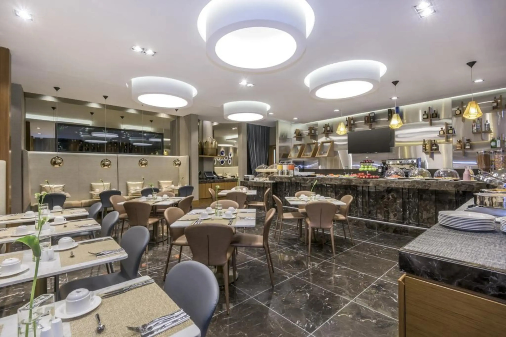 Foto - Courtyard by Marriott Bogota Airport