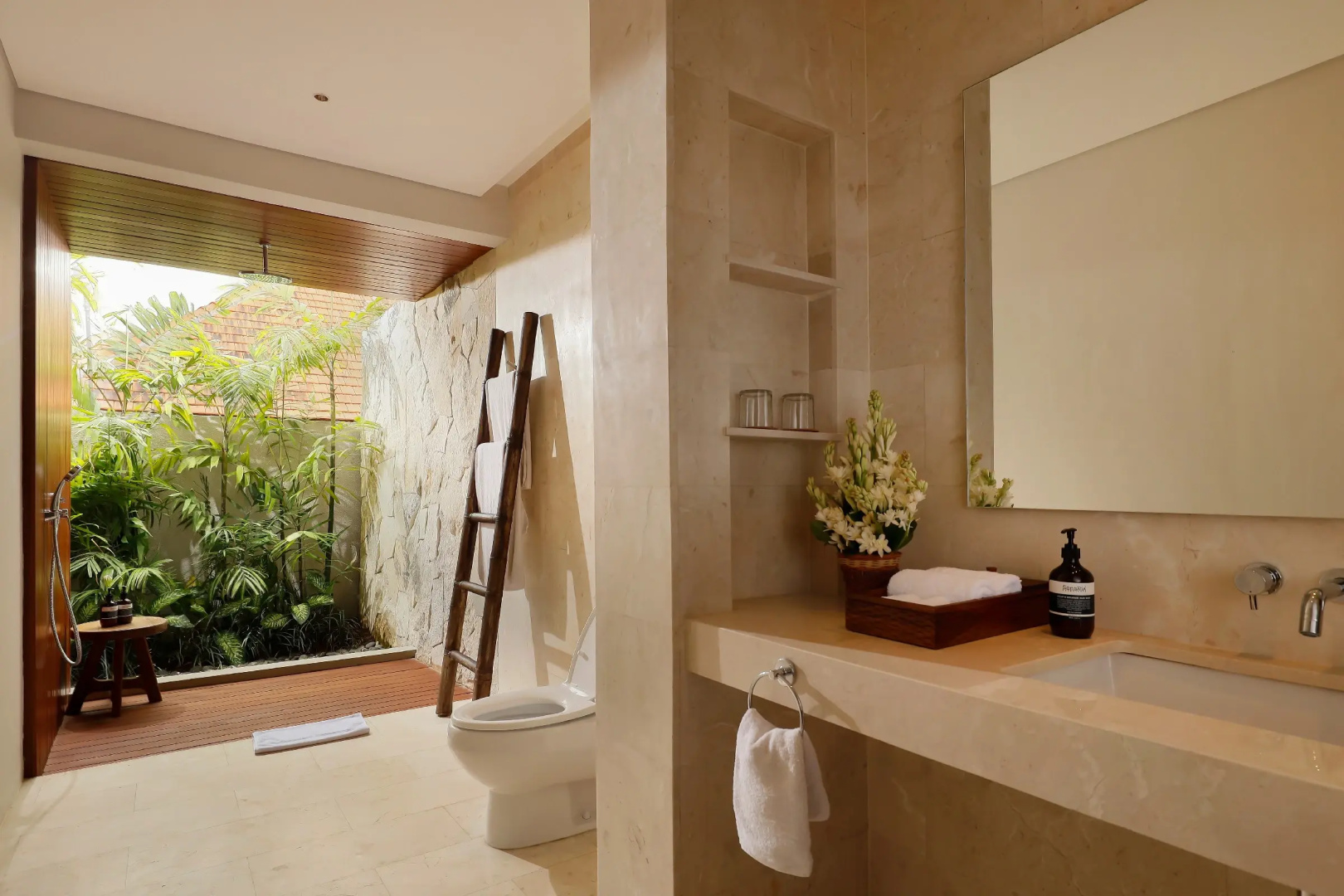 Photo - Amarta Beach Retreat By Nakula