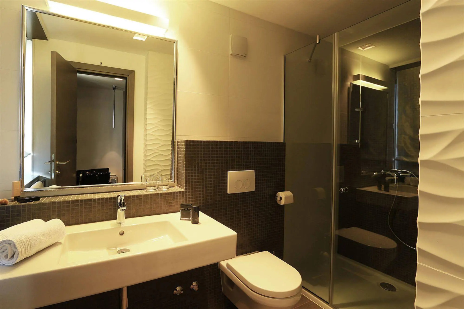 Photo - The View Luxury Rooms