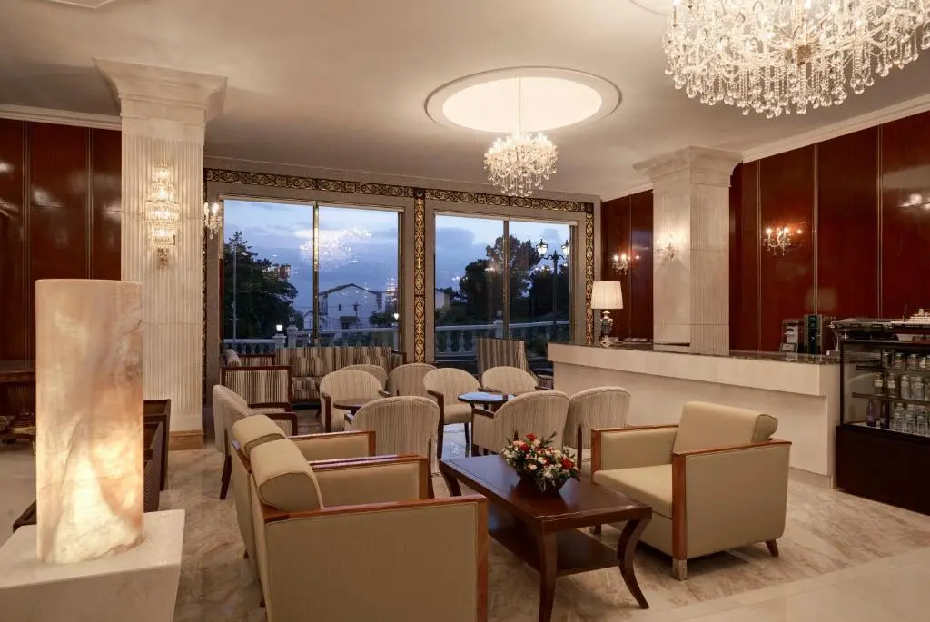 Photo - GoldOne Hotel & Suites