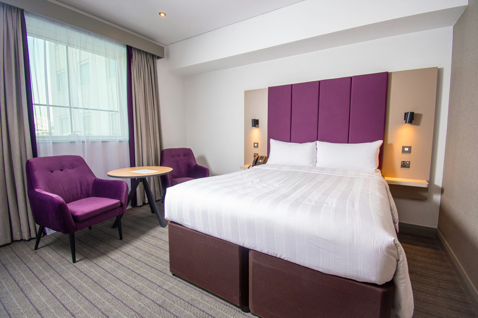 Foto - Premier Inn Dubai International Airport