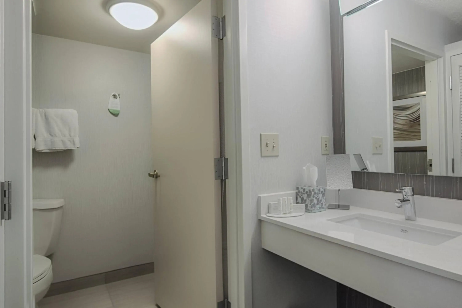 Photo - Courtyard By Marriott Dallas DFW Airport North/Irving