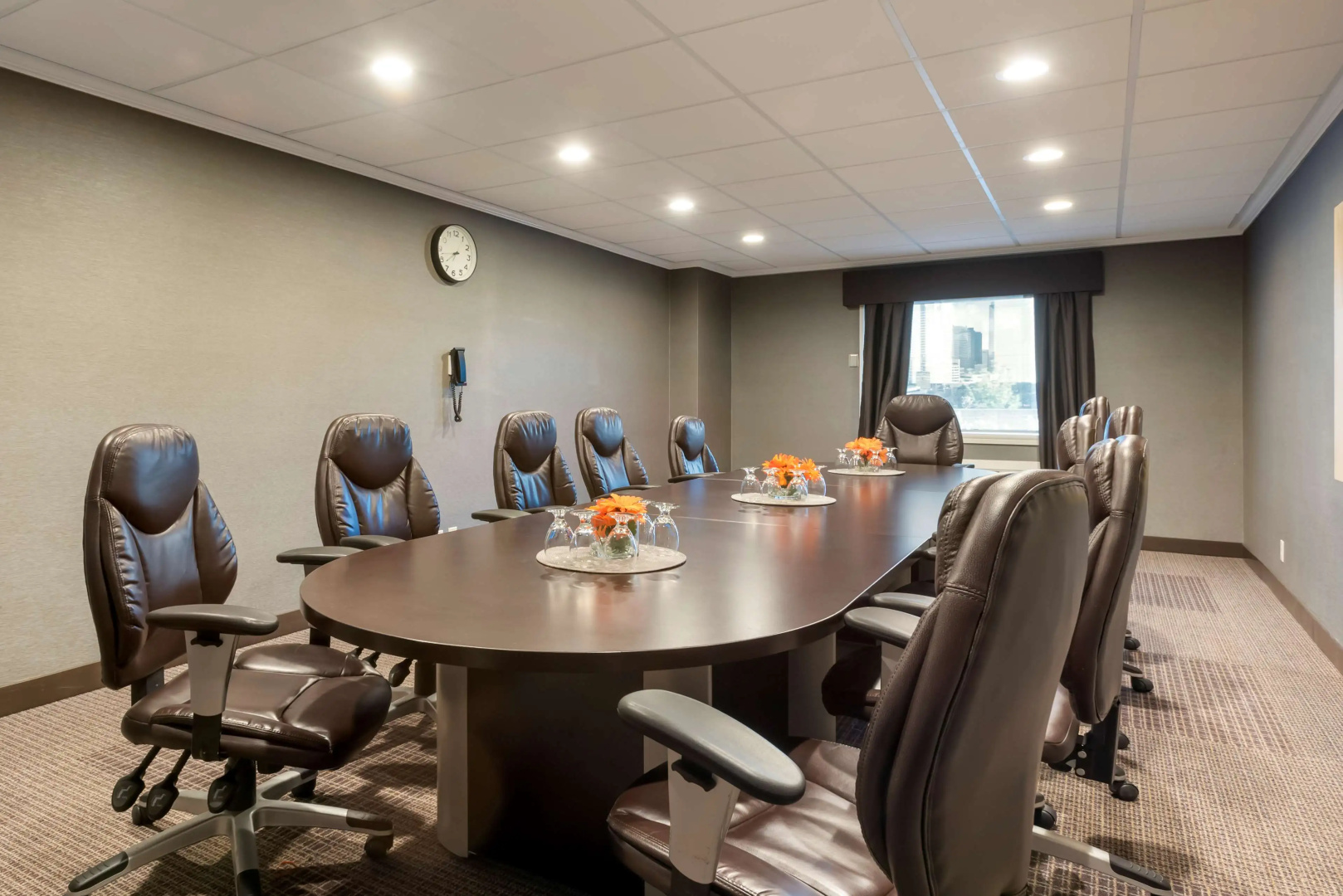 Photo - Coast Calgary University Area Hotel by APA