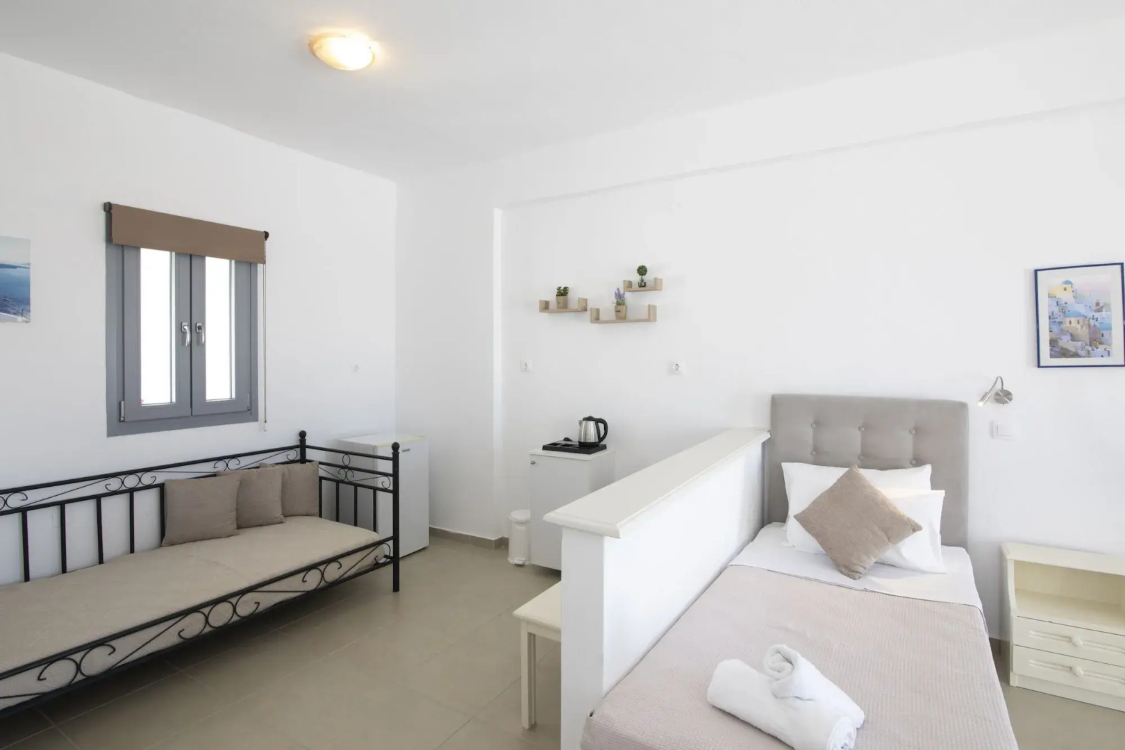 Foto - Thira's Dolphin