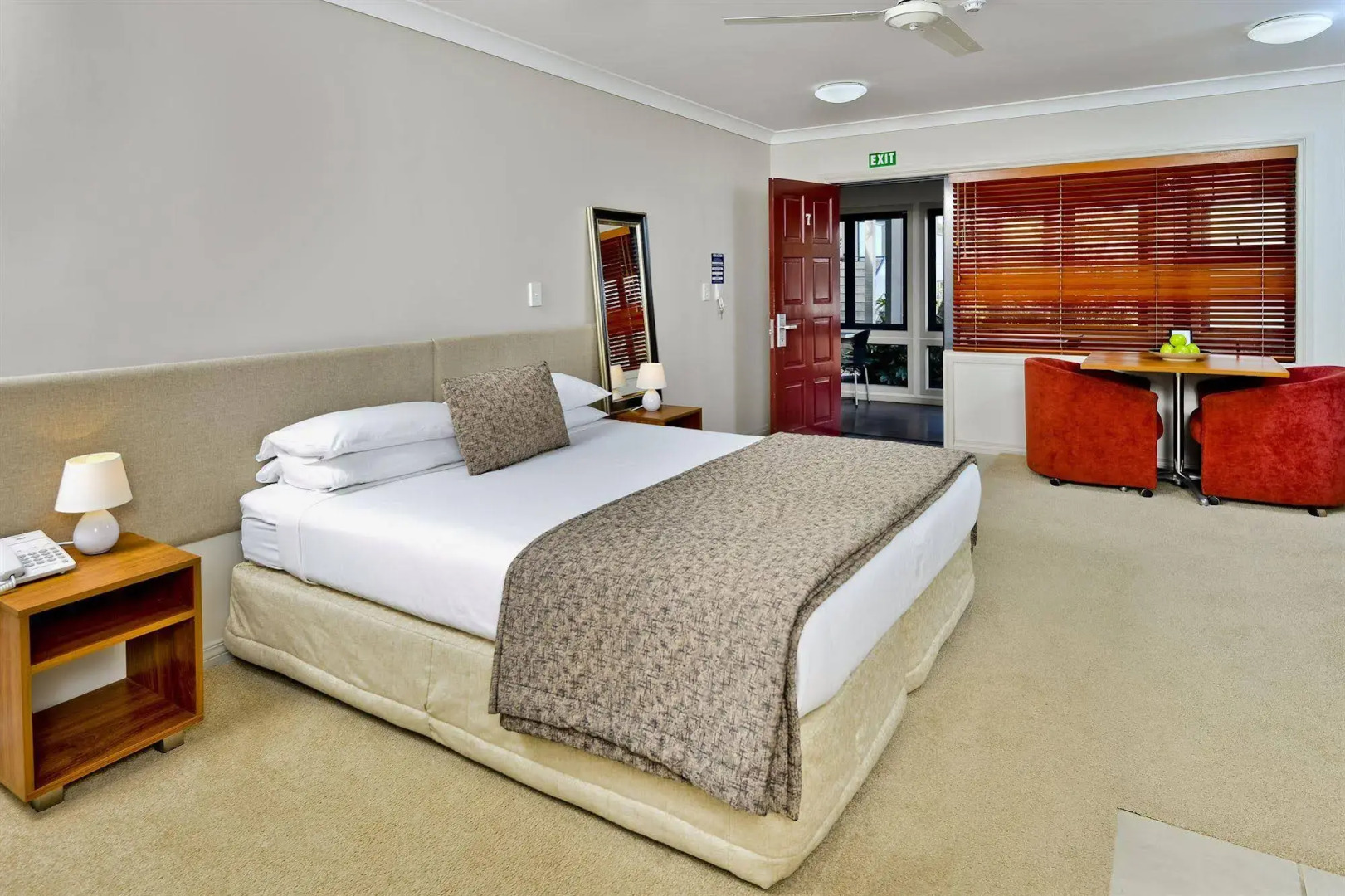 Photo - Whangaparaoa Lodge