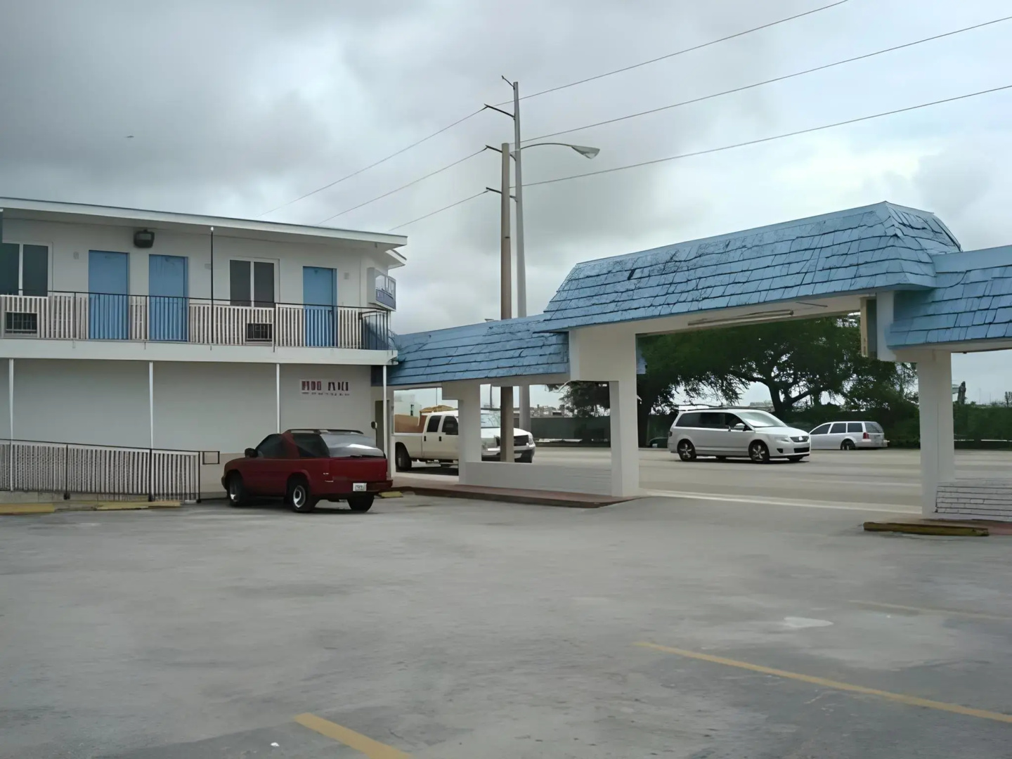 Photo - Miami Springs Inn