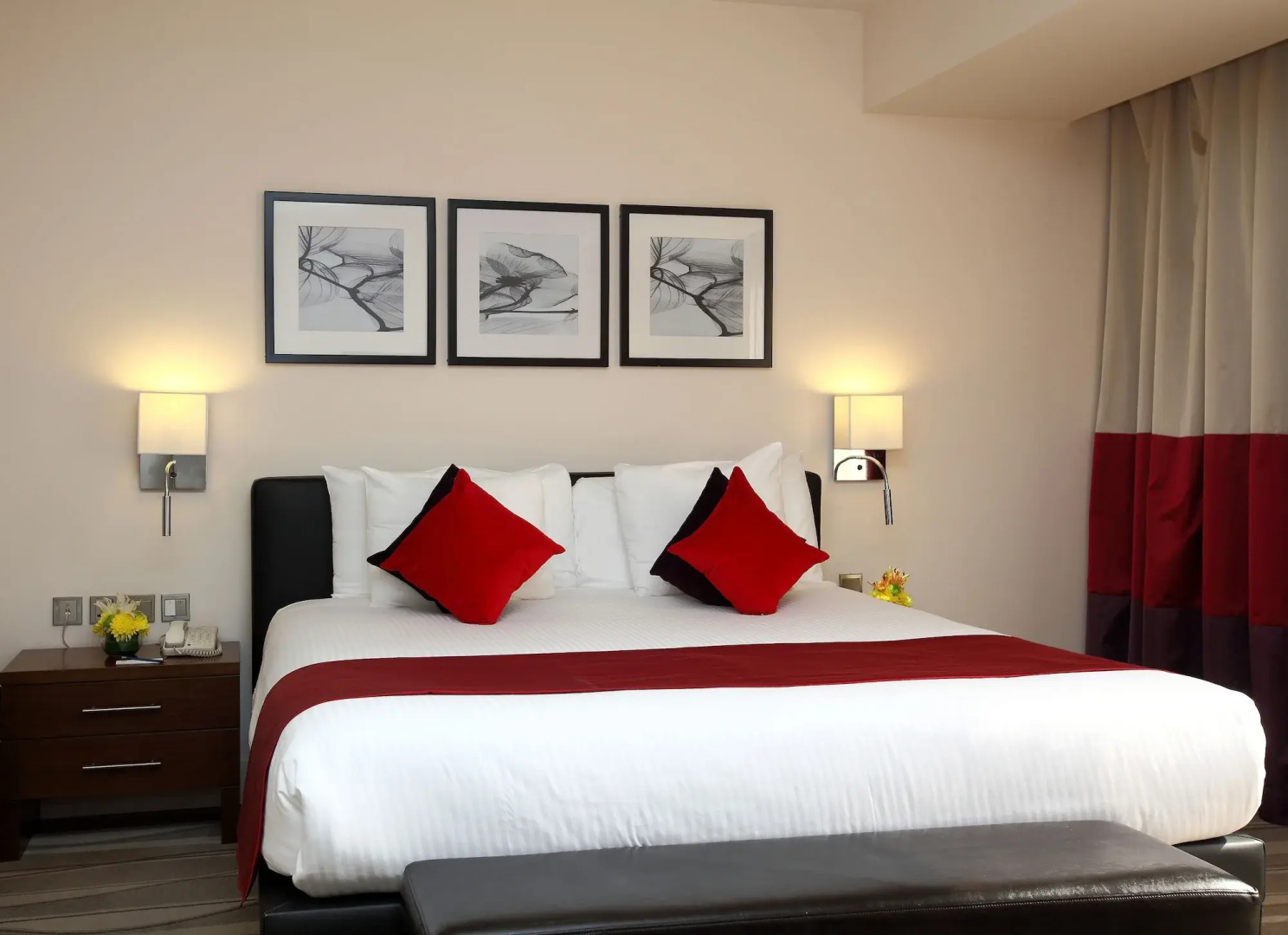 Photo - Novotel Suites Riyadh Olaya