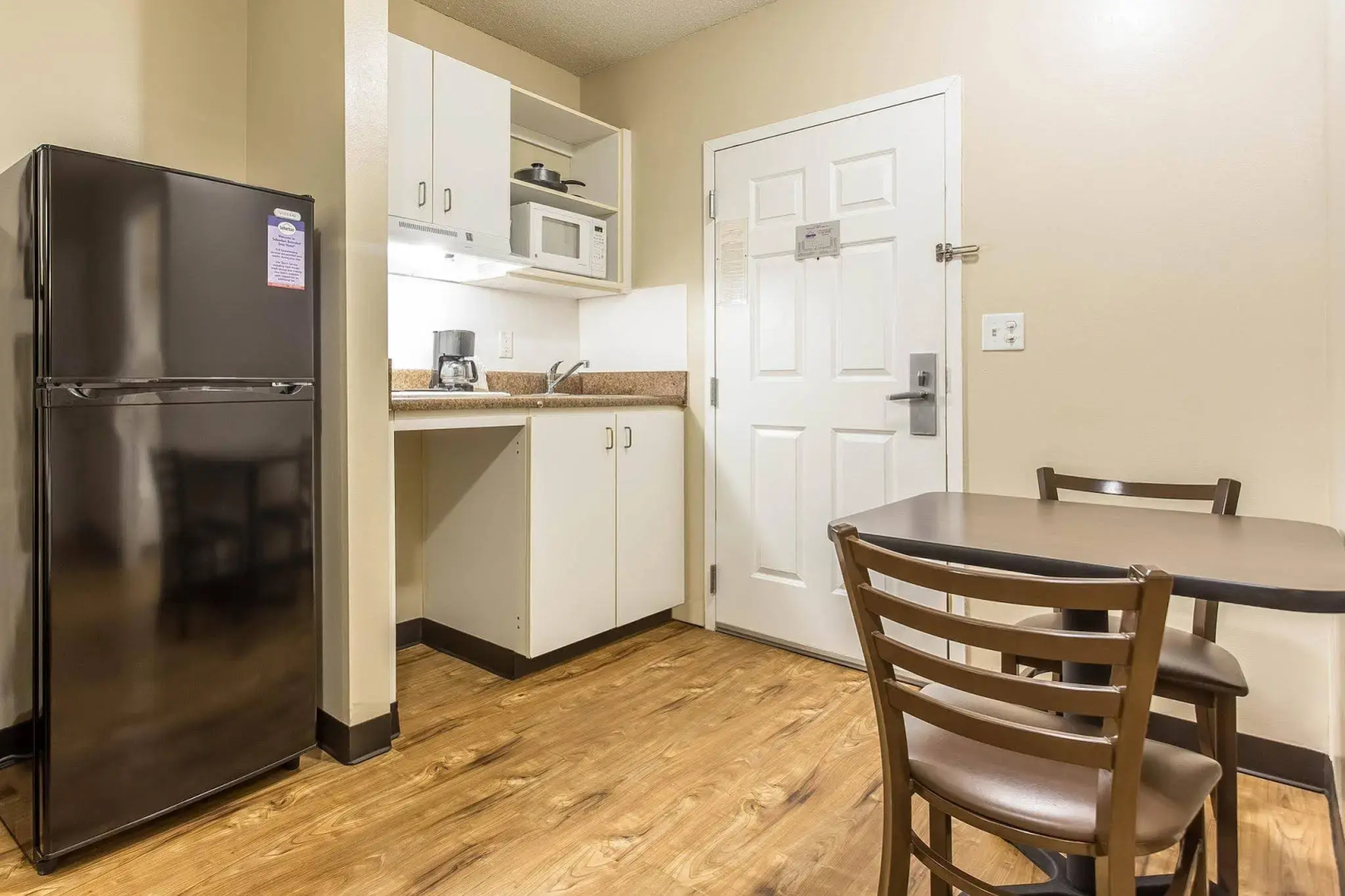 Photo - Suburban Studios near University of North Carolina-Charlotte